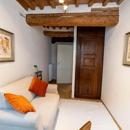 Cozy Flat In Lucca's Old * Lucca
