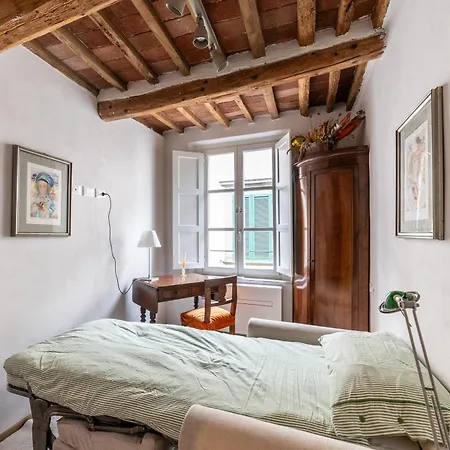 Cozy Flat In Lucca's Old Lucca
