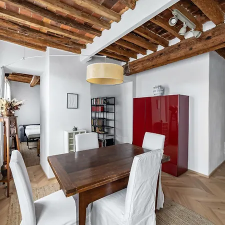 Cozy Flat In Lucca's Old Apartment *